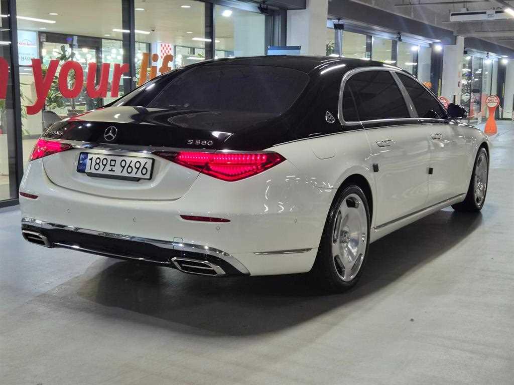 Mercedes Benz S Class - Vista 4