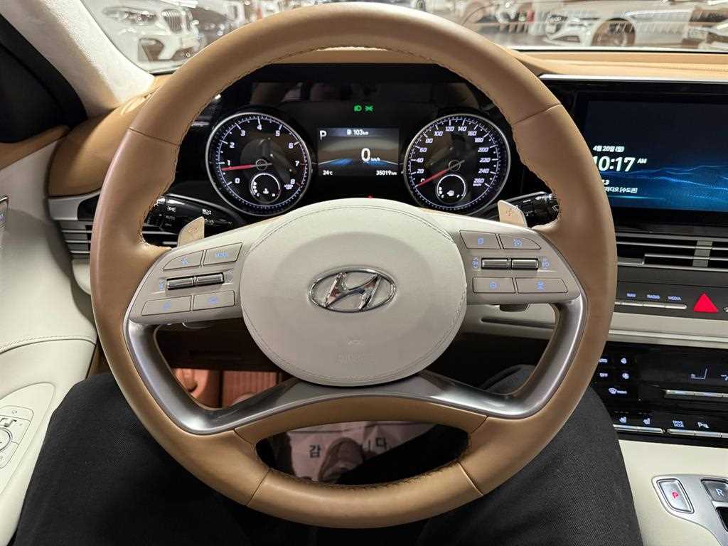 HYUNDAI Grandeur - Vista 9