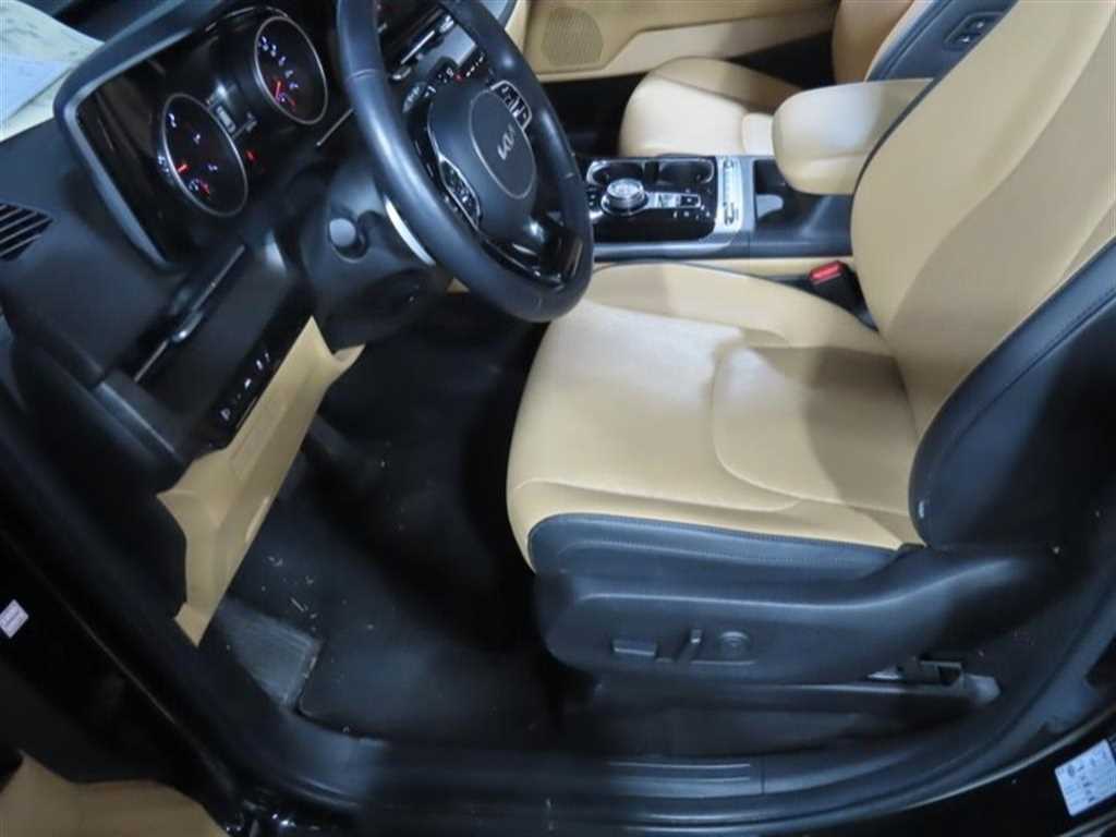 KIA Carnival 2023 Negro - Importación desde Corea - HF Imports Iquique - Foto 16