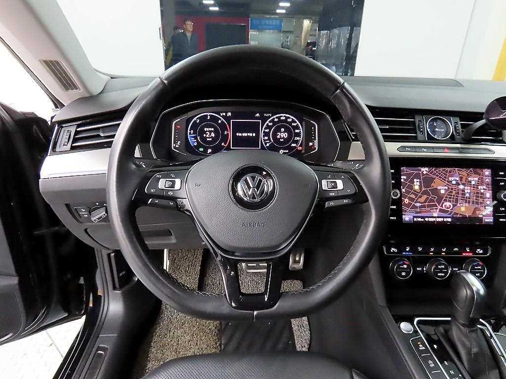 Volkswagen Arteon - Vista 9