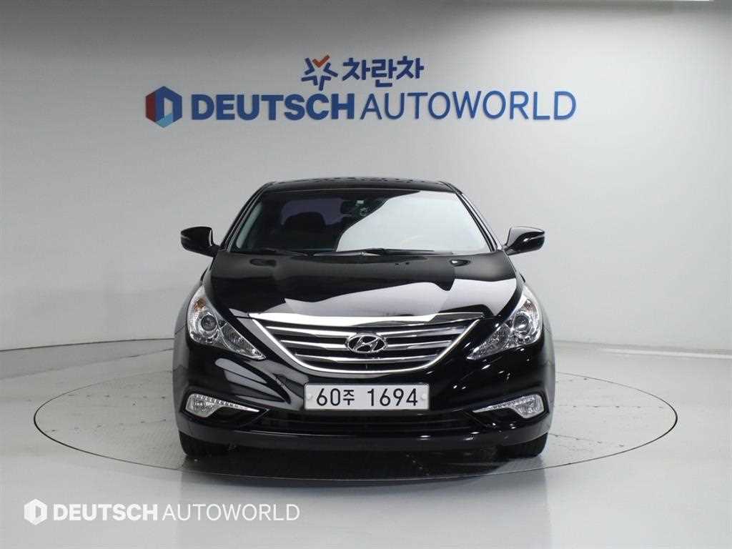 HYUNDAI Sonata - Vista 3