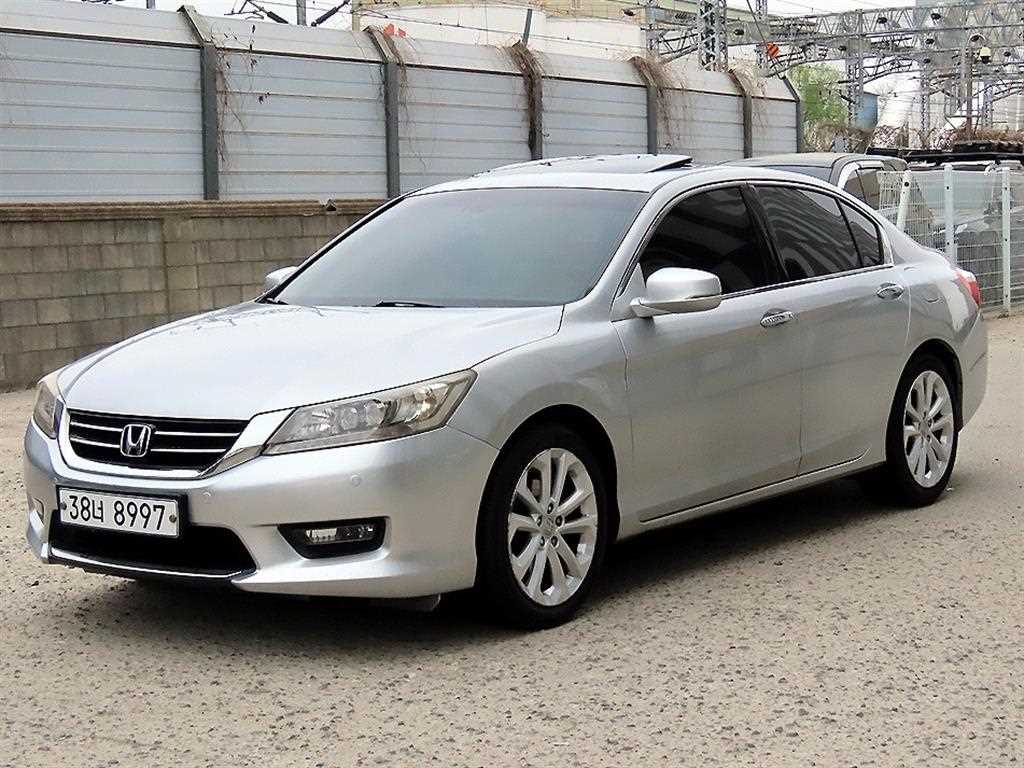Honda Accord 2015 Plateado - Importación desde Corea - HF Imports Iquique - Foto 1