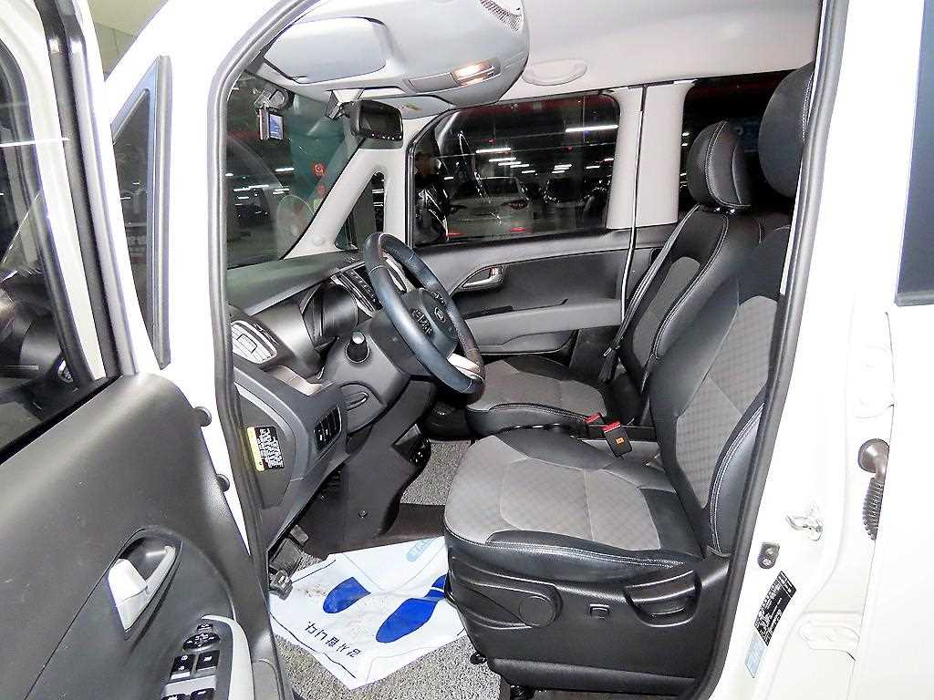 KIA Ray - Vista 6