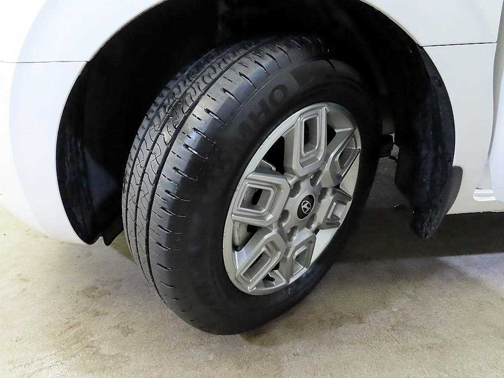 HYUNDAI Staria 2025 Blanco - Importación desde Corea - HF Imports Iquique - Foto 19