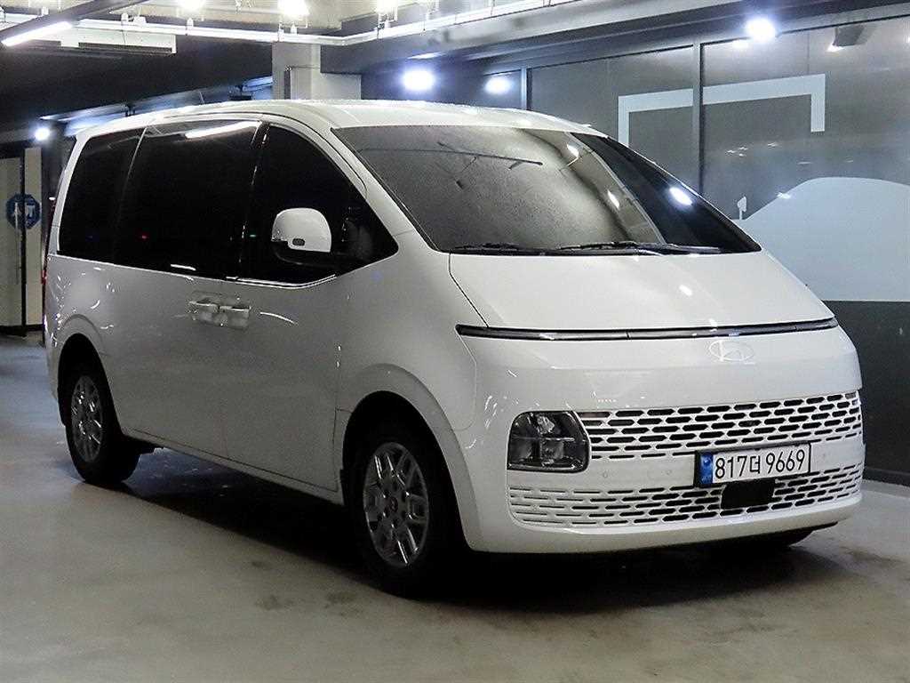 HYUNDAI Staria 2025 Blanco - Importación desde Corea - HF Imports Iquique - Foto 1