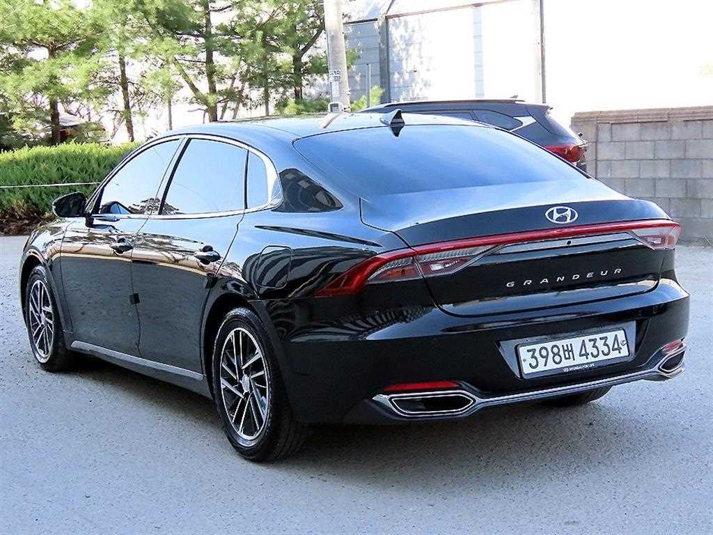 HYUNDAI Grandeur - Vista 3