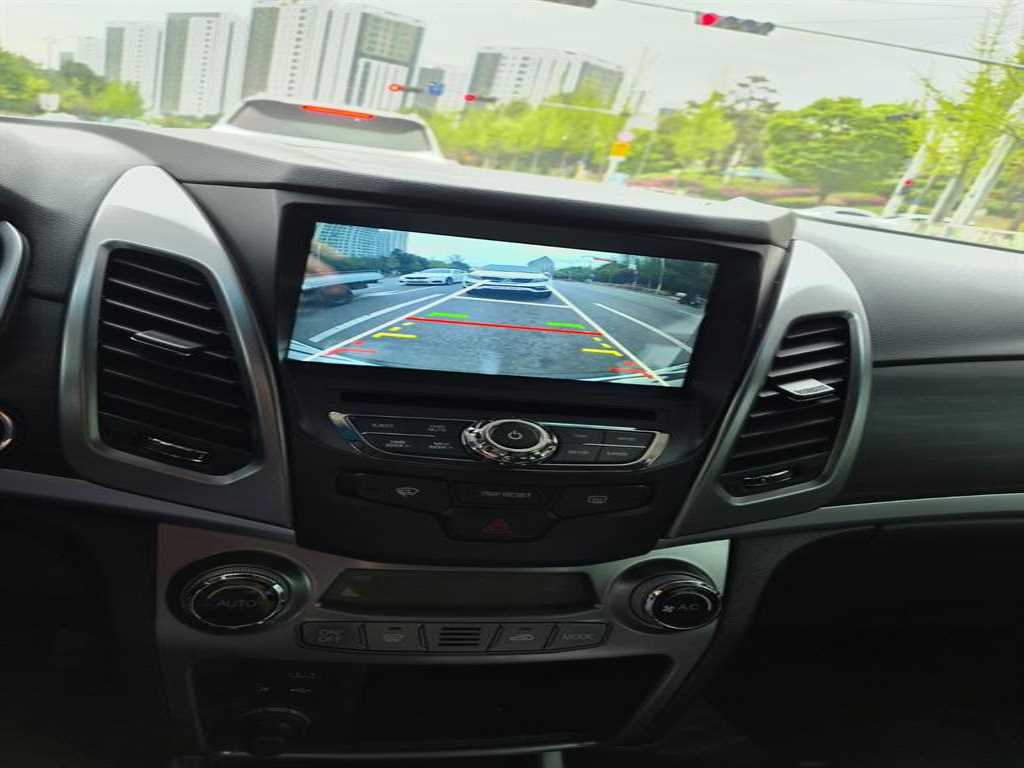 Ssangyong Korando - Vista 10