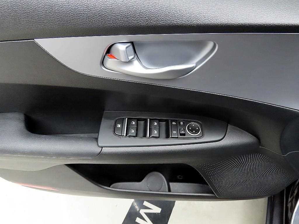KIA K3 - Vista 11