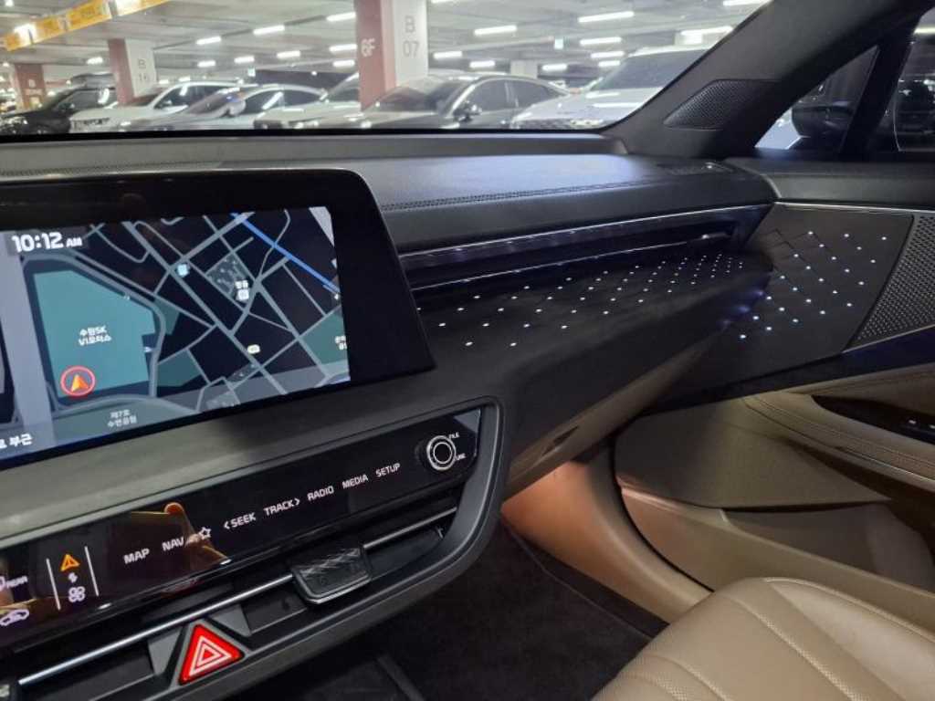 KIA K8 - Vista 10