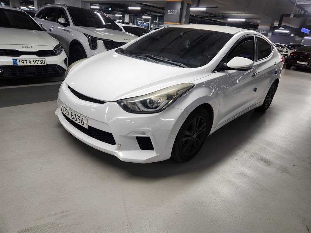 HYUNDAI Avante 2015 Blanco - Importación desde Corea - HF Imports Iquique - Foto 1