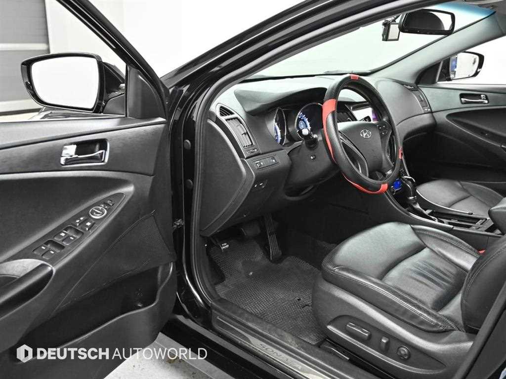 HYUNDAI Sonata - Vista 11
