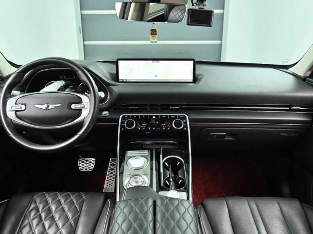 Genesis GV80 - Vista 7