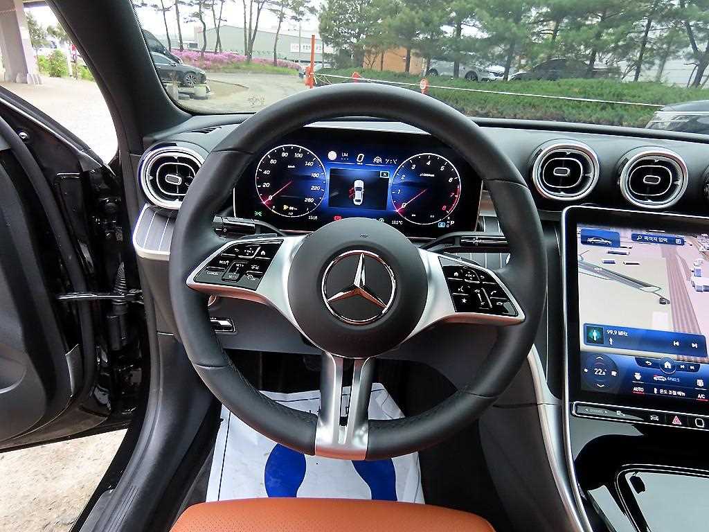 Mercedes Benz C Class - Vista 8