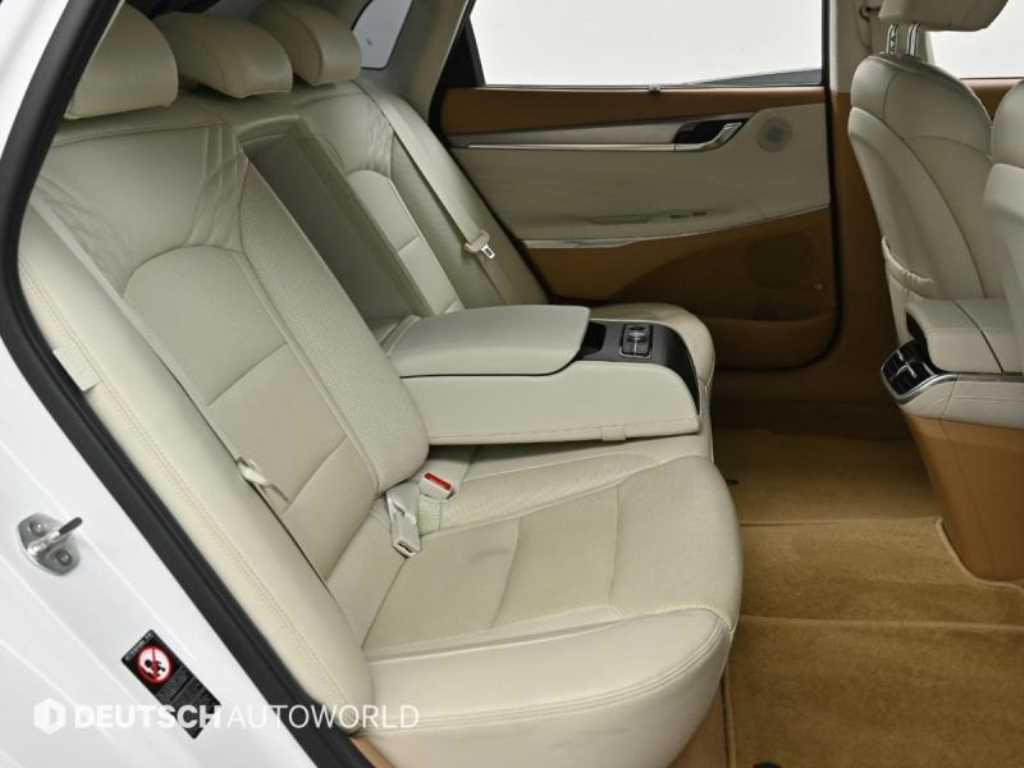 HYUNDAI Grandeur - Vista 12