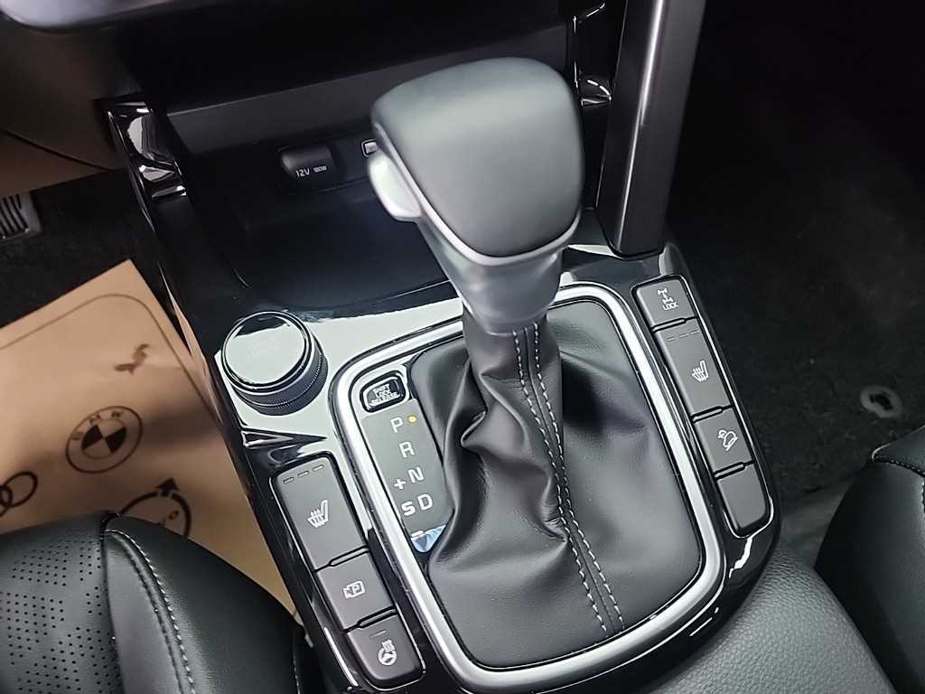 KIA Seltos - Vista 8