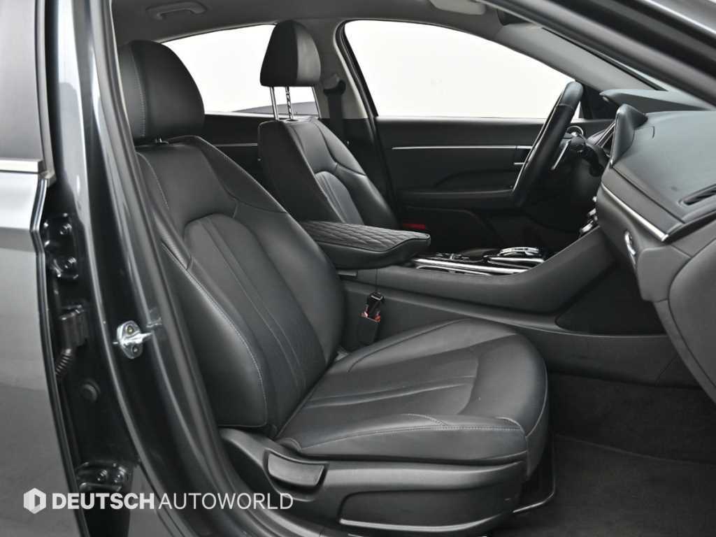 HYUNDAI Sonata - Vista 10