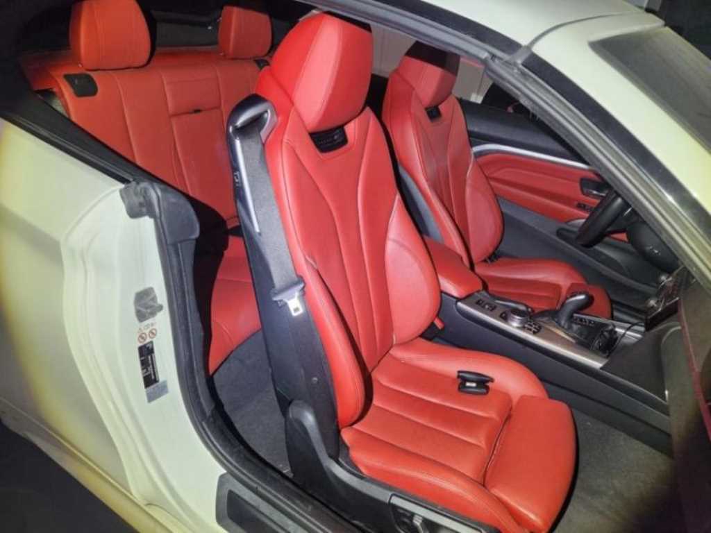 BMW 4 Series - Vista 4