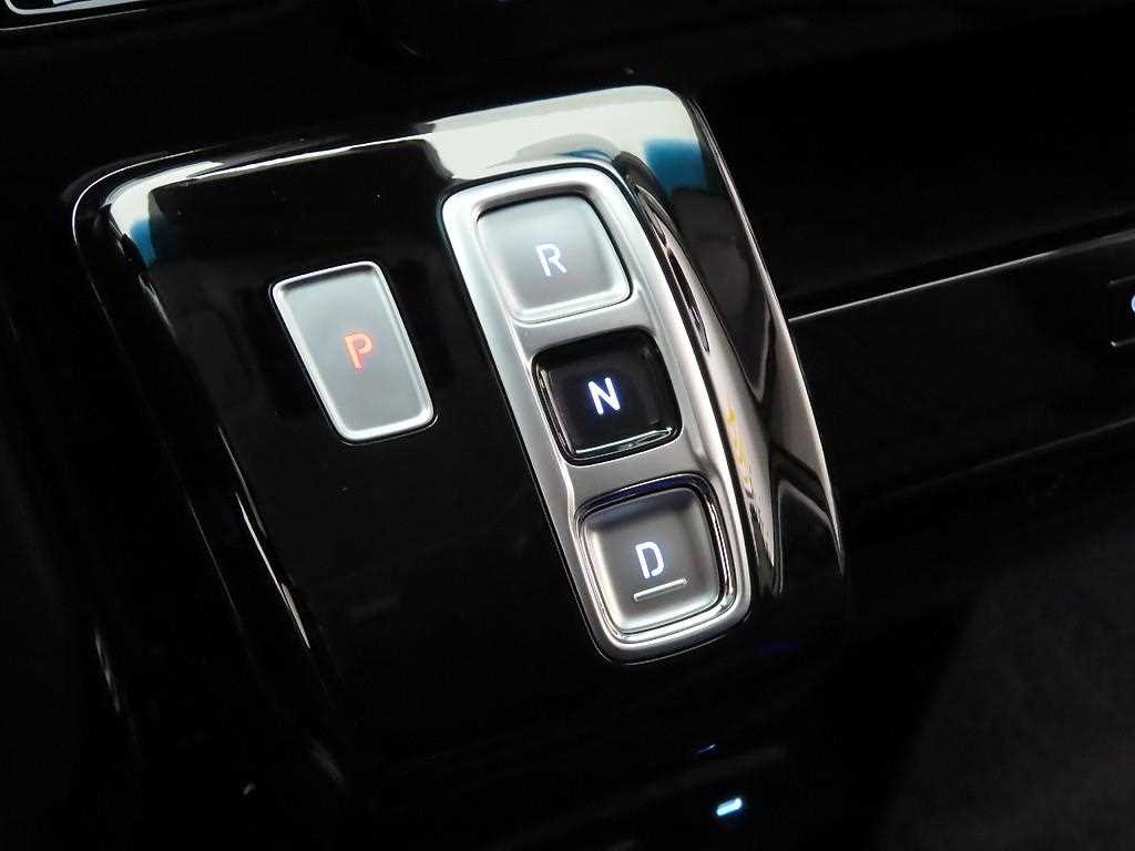 HYUNDAI Staria - Vista 10