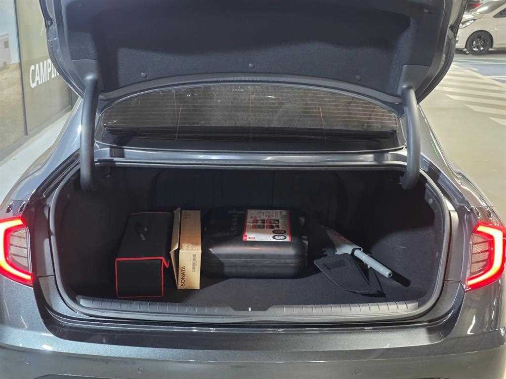 HYUNDAI Sonata - Vista 6