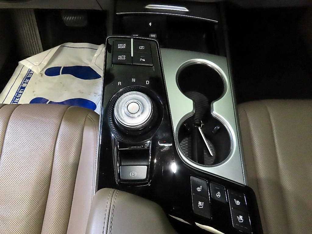 KIA K8 - Vista 12