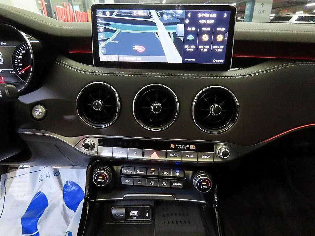 KIA Stinger - Vista 11