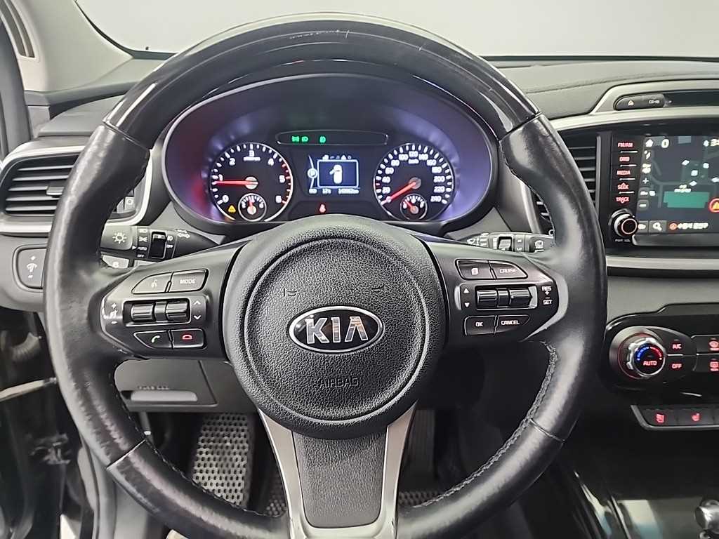 KIA Sorento - Vista 9