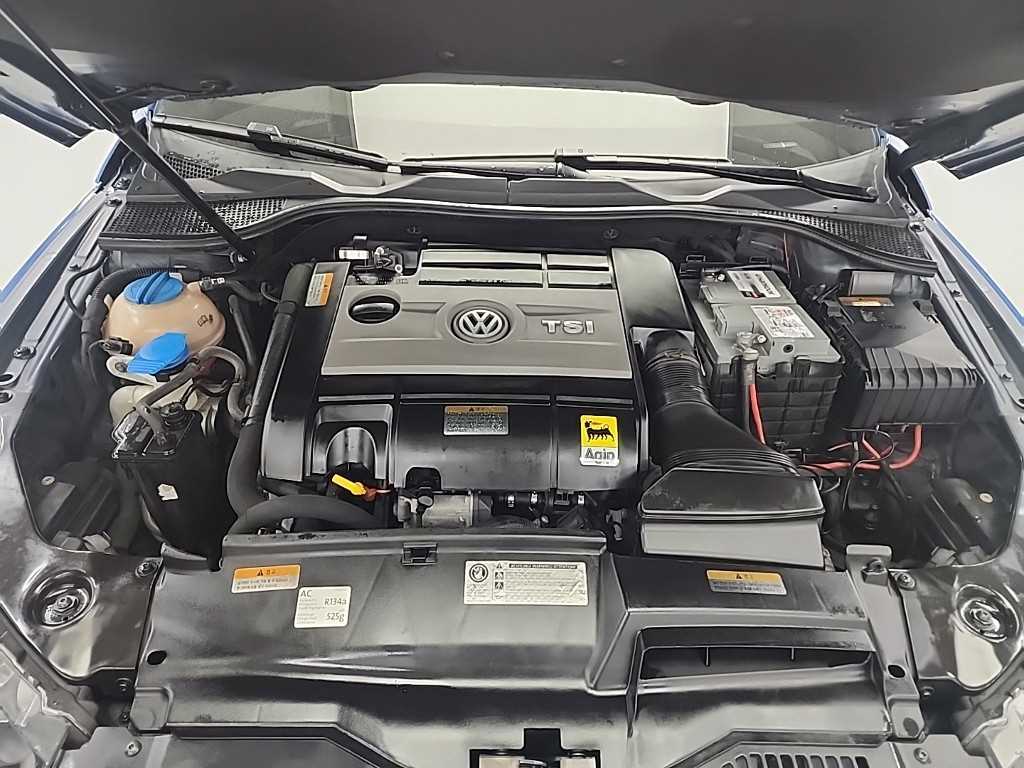 Volkswagen Scirocco - Vista 5