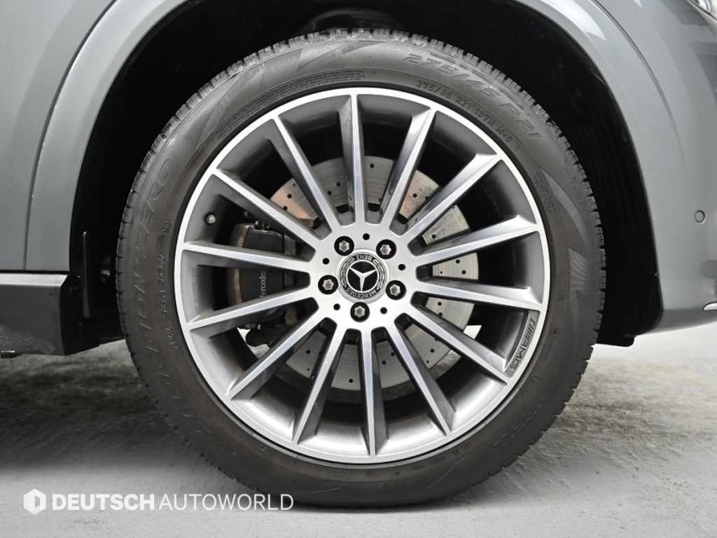 Mercedes Benz GLE Class - Vista 5