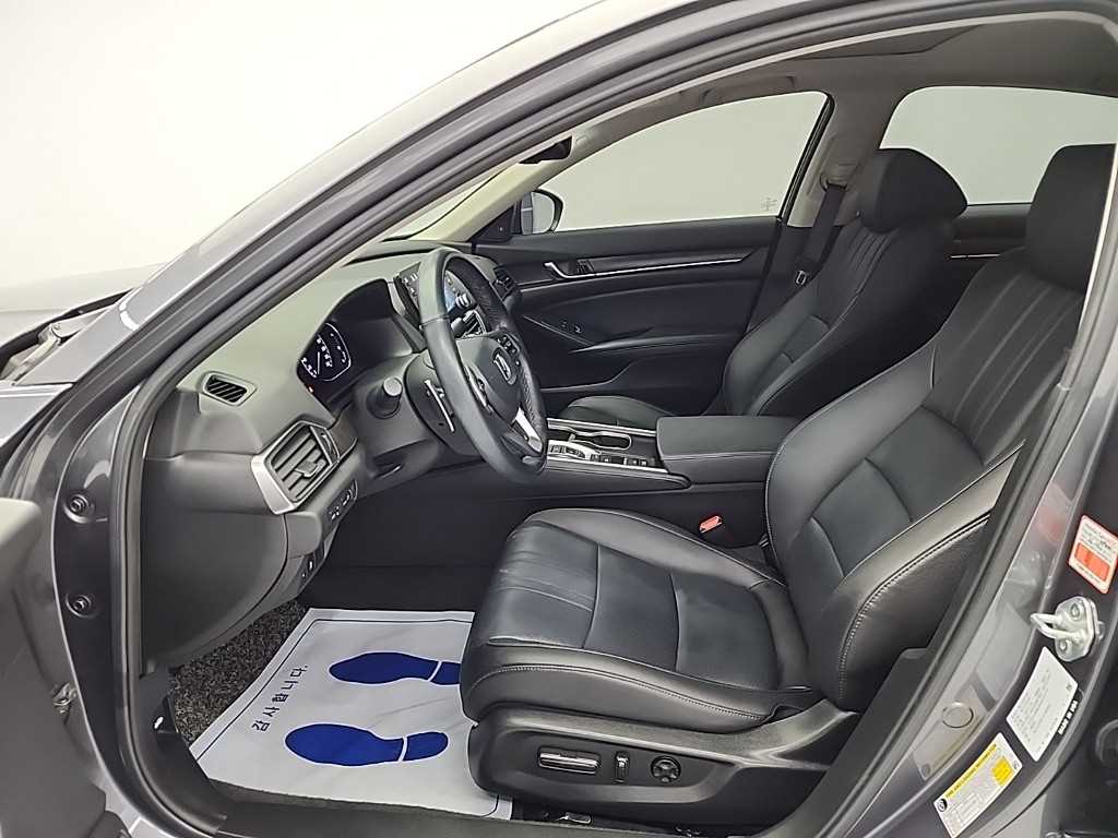 Honda Accord - Vista 11