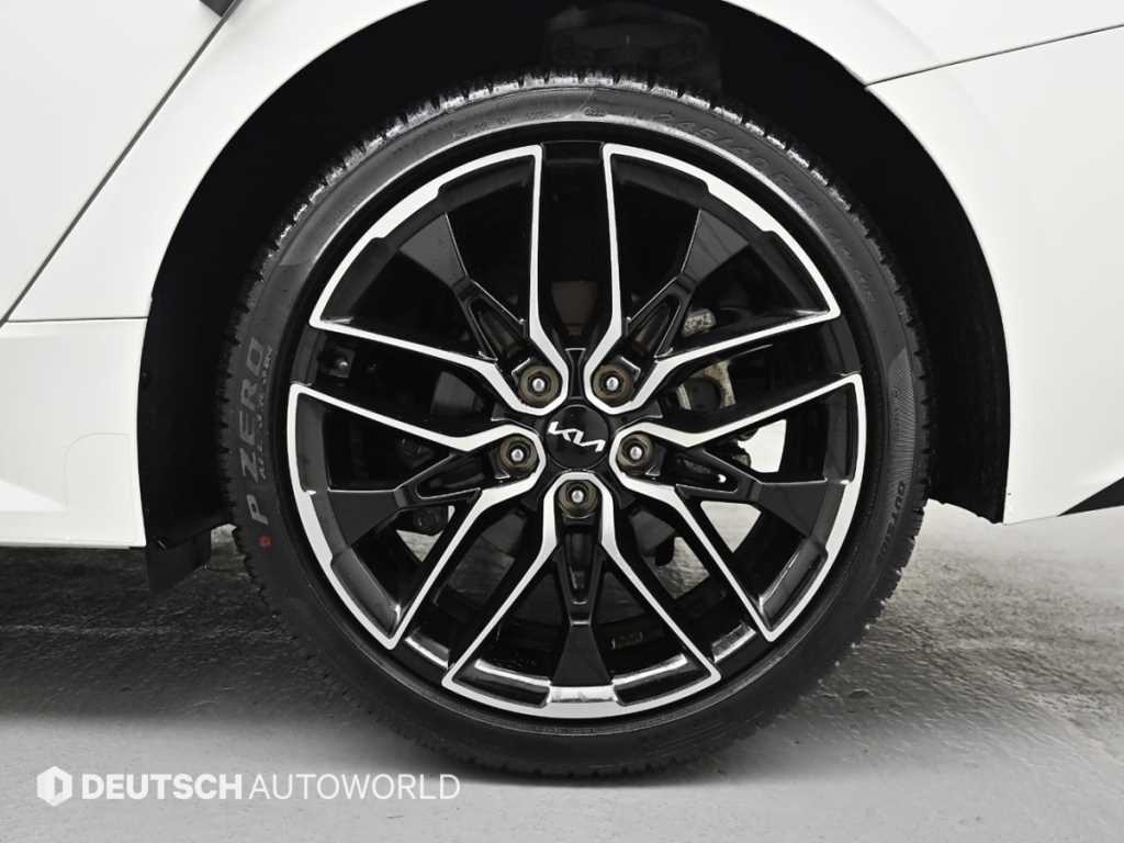 KIA K5 - Vista 5