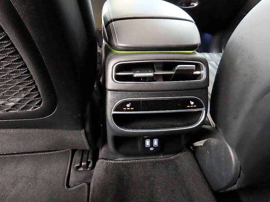 Genesis GV70 - Vista 12