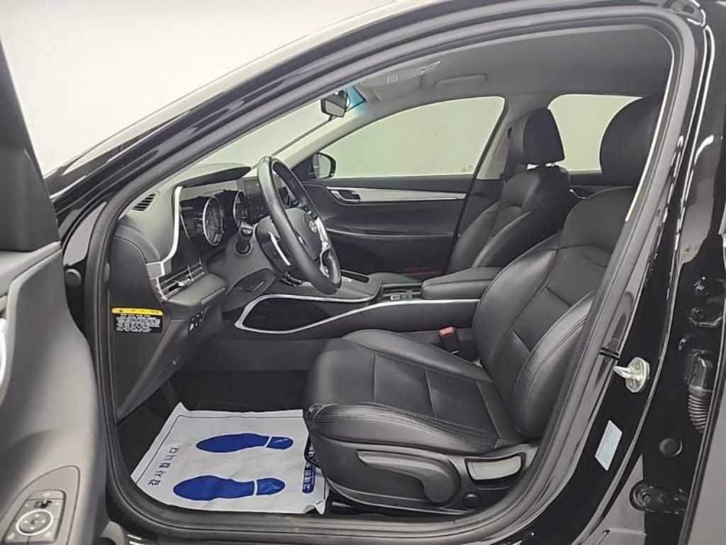 HYUNDAI Grandeur - Vista 11