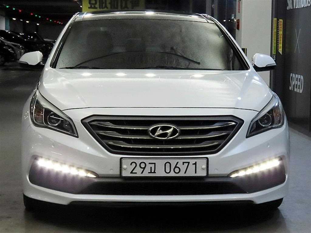 HYUNDAI Sonata - Vista 2