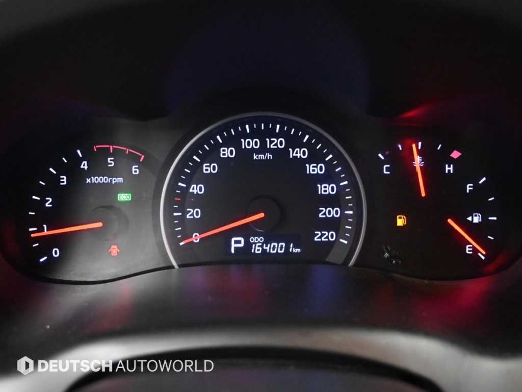 KIA Carnival - Vista 9