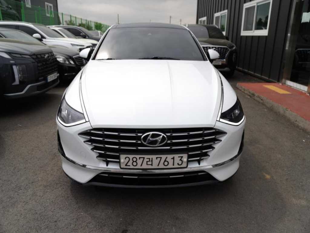 HYUNDAI Sonata - Vista 3