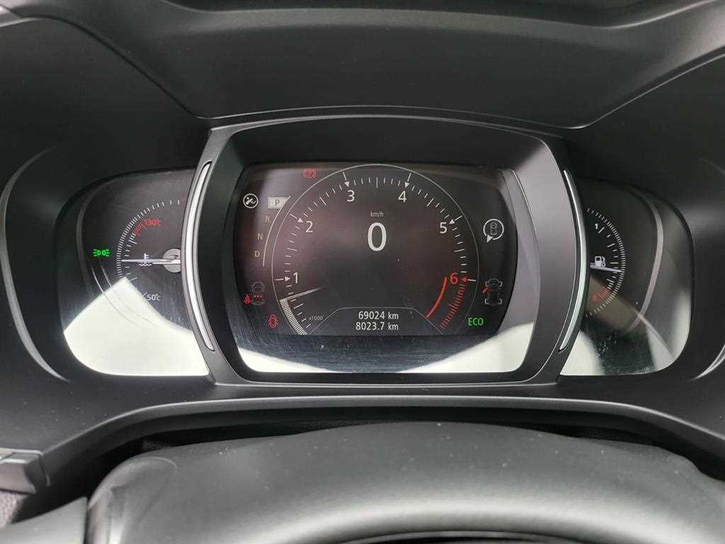 SAMSUNG QM6 - Vista 9