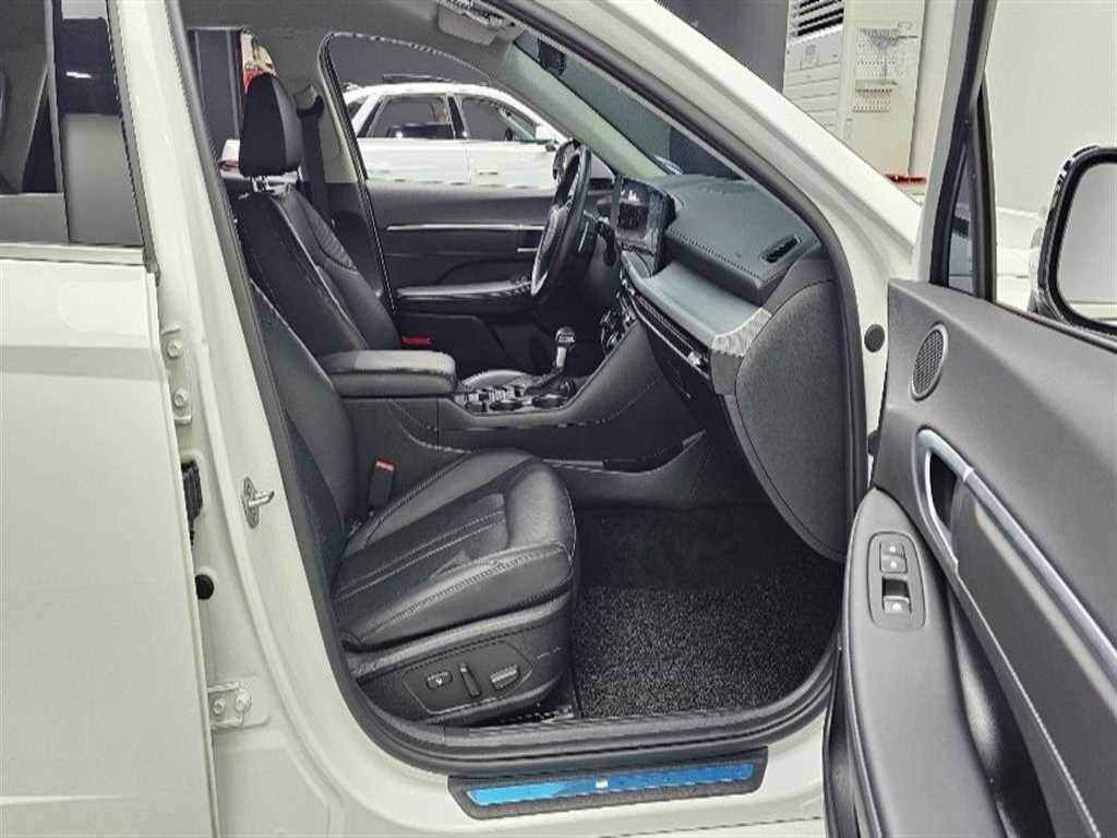 HYUNDAI Sonata - Vista 11