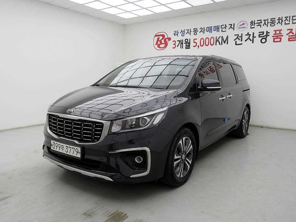 KIA Carnival - Vista 2
