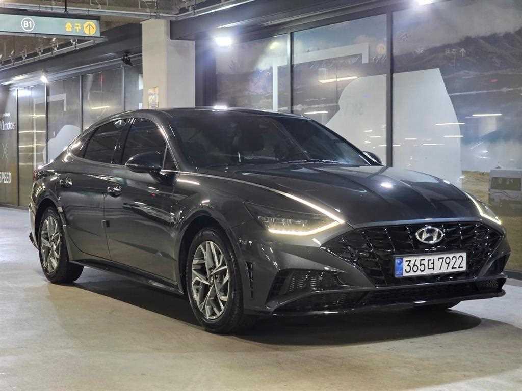HYUNDAI Sonata - Vista 2