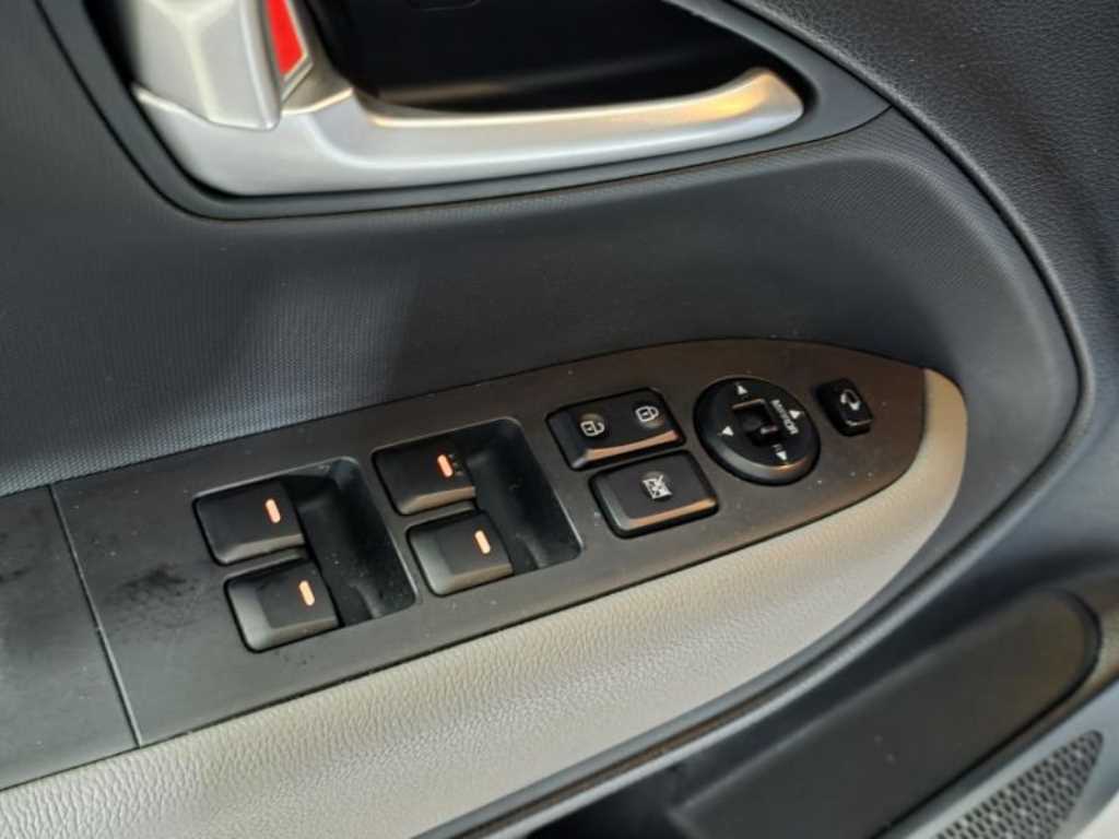 KIA Ray - Vista 12