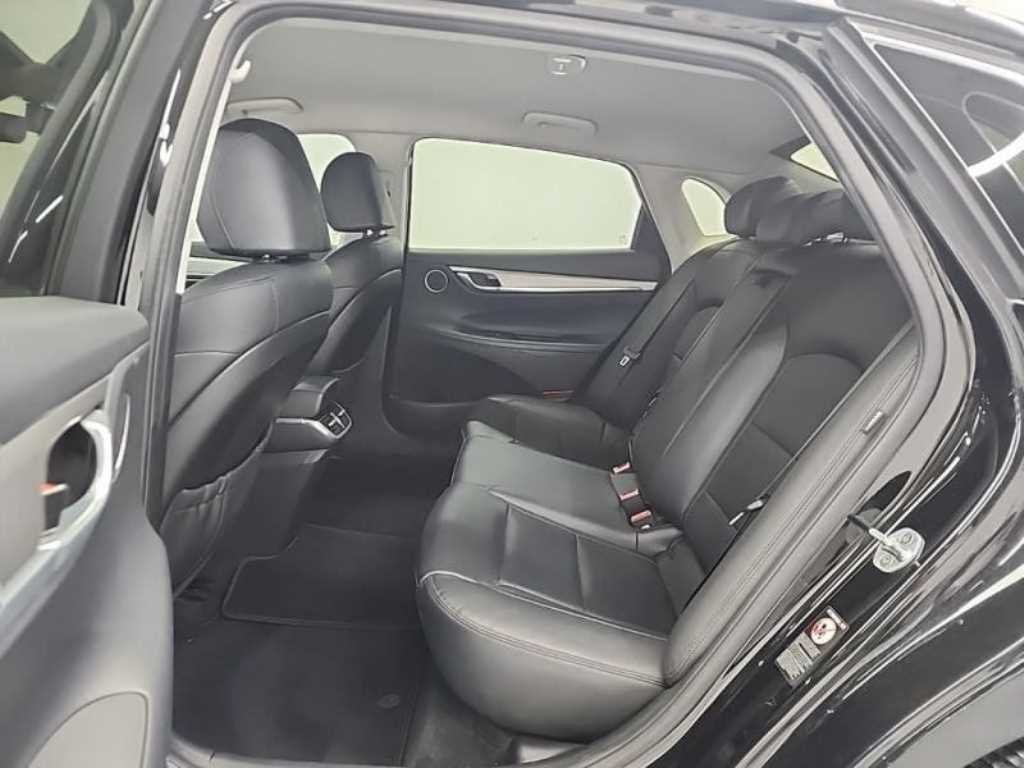 HYUNDAI Grandeur - Vista 12