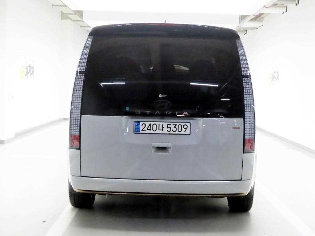 HYUNDAI Staria - Vista 3
