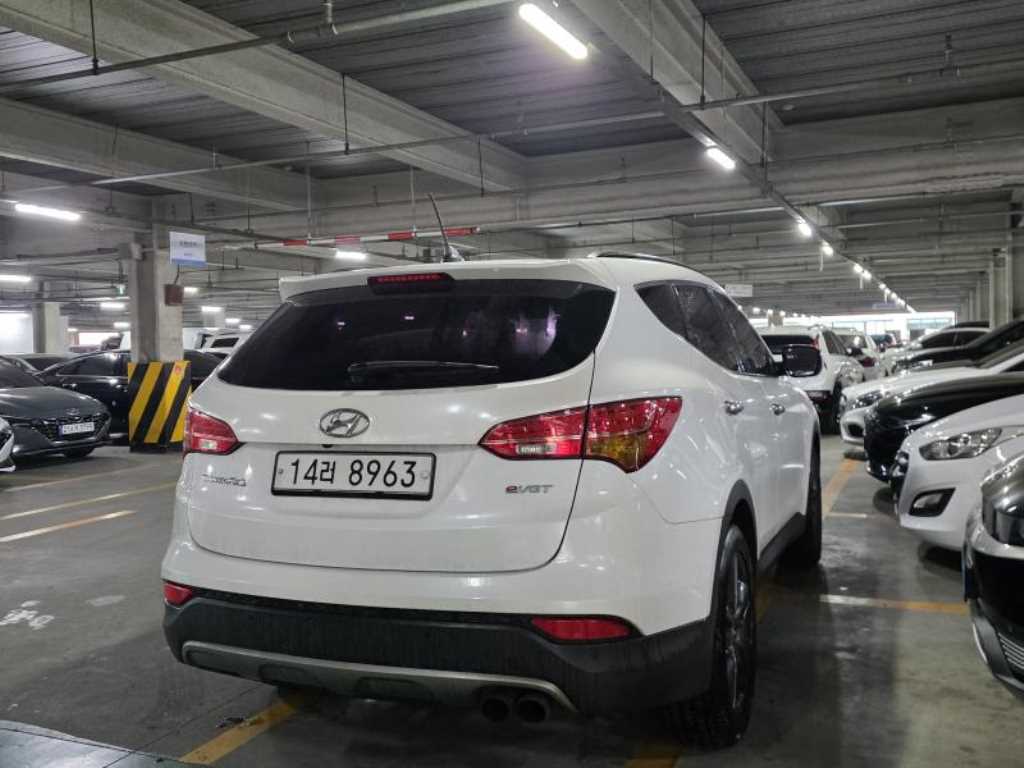 HYUNDAI Santa Fe - Vista 3