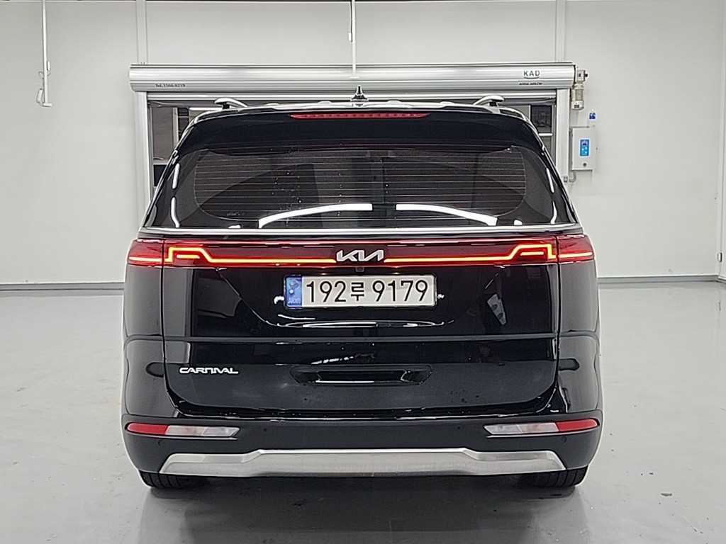 KIA Carnival - Vista 3