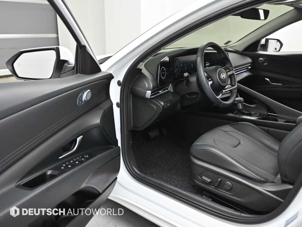 HYUNDAI Avante - Vista 11