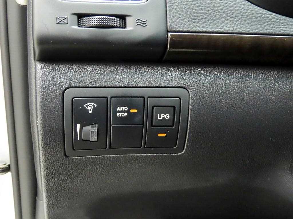 HYUNDAI Avante - Vista 12