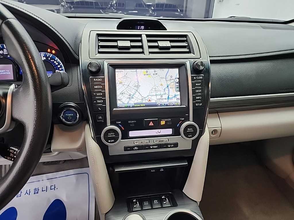 Toyota Camry - Vista 10