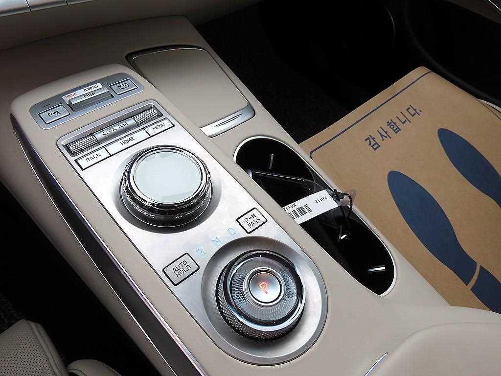 Genesis GV70 - Vista 11