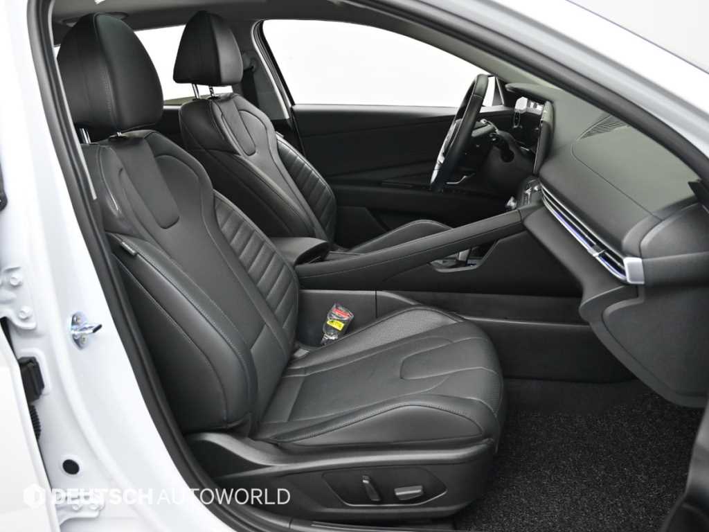 HYUNDAI Avante - Vista 10