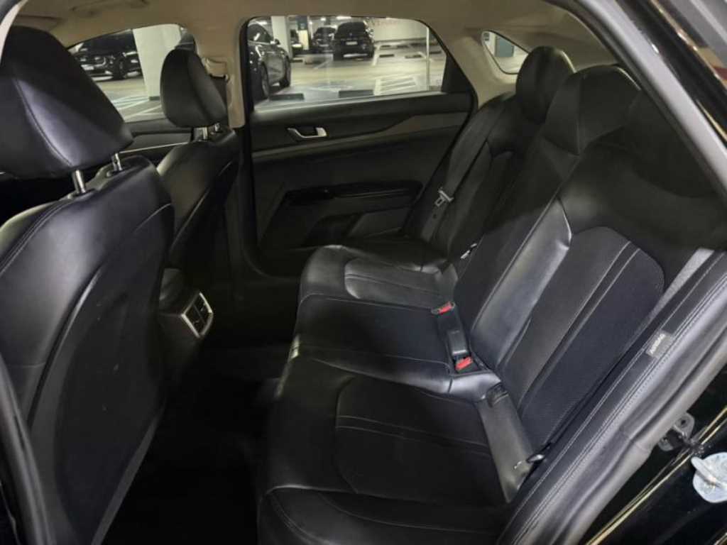 KIA K5 - Vista 7